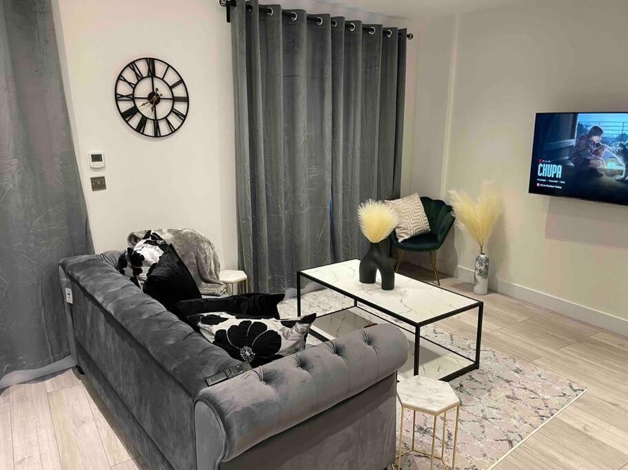 Stylish And Cosy 2 Bedroom Flat In Croydon Exterior foto